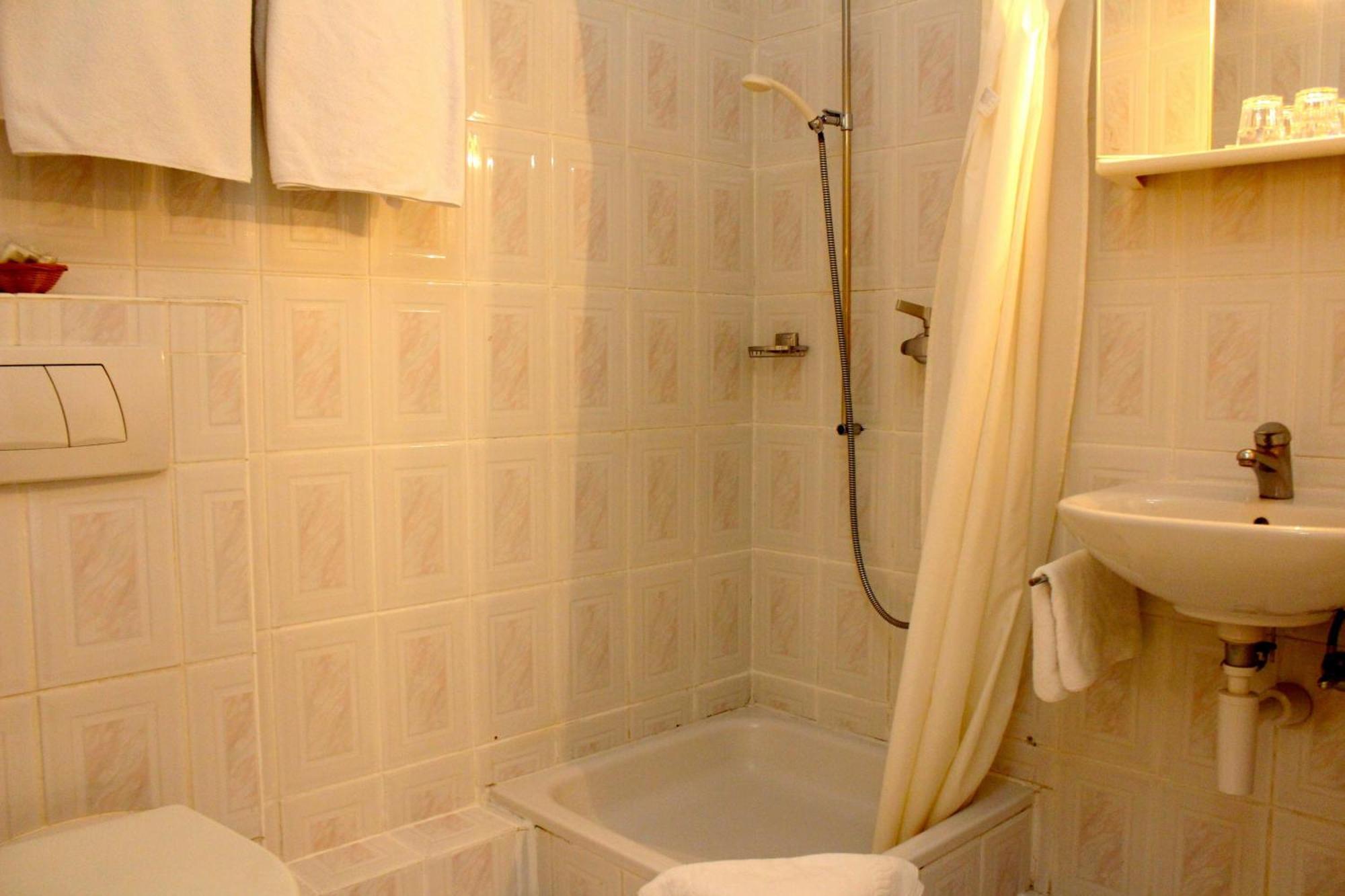 Hotel Du Marche Lausanne Phòng bức ảnh