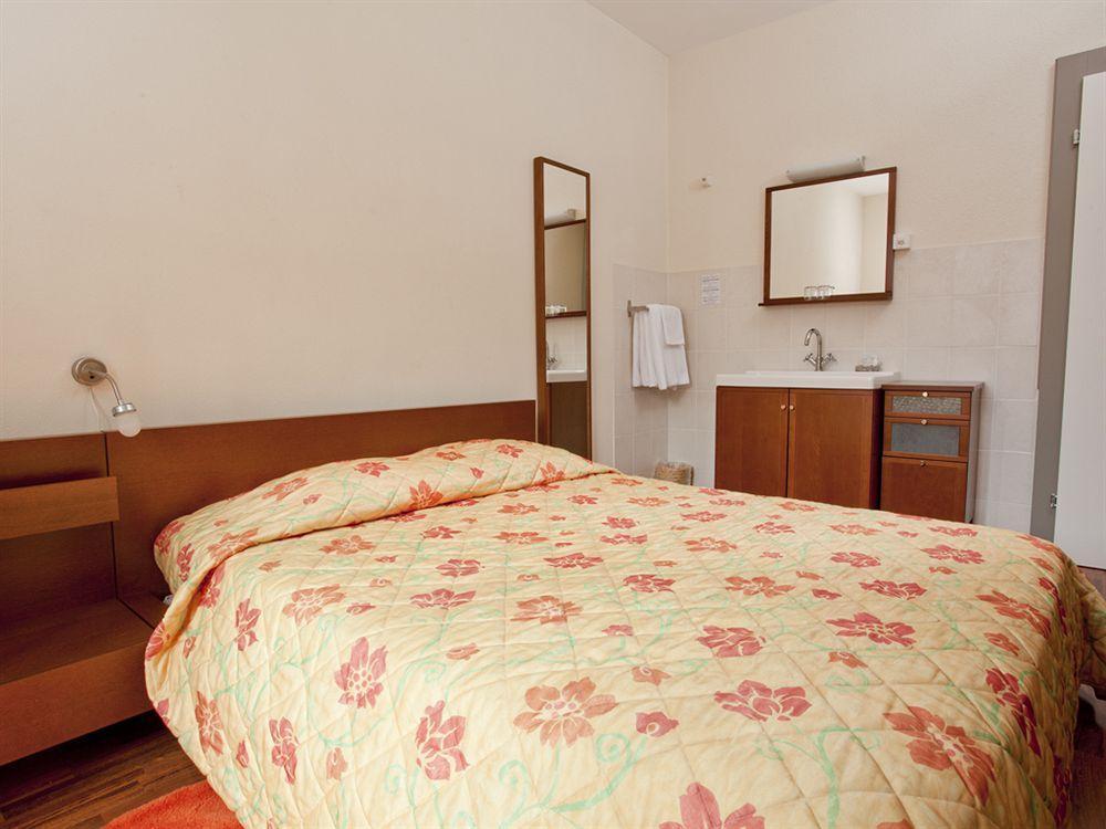 Hotel Du Marche Lausanne Ngoại thất bức ảnh